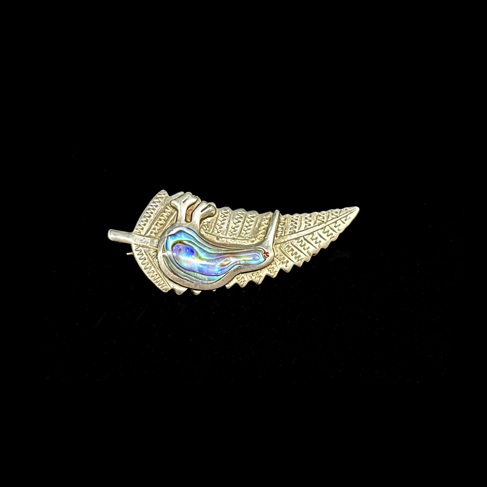 ZG002 Silver Brooch